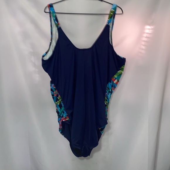 TRIMSHAPER ONE PIECE SWIMSUIT WO PLUS SIZE 30 VIVID PRINT SIDE RUSHING EUC CLEAN - Picture 8 of 14